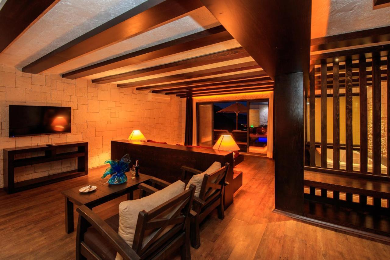 Manaspark Deluxe Hotel Oludeniz Bagian luar foto